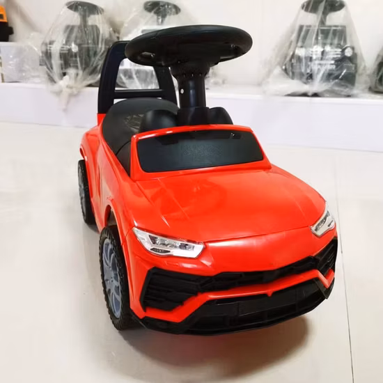 Les plus récentes voitures électriques pour enfants montent en voiture avec musique et balançoire lumineuse